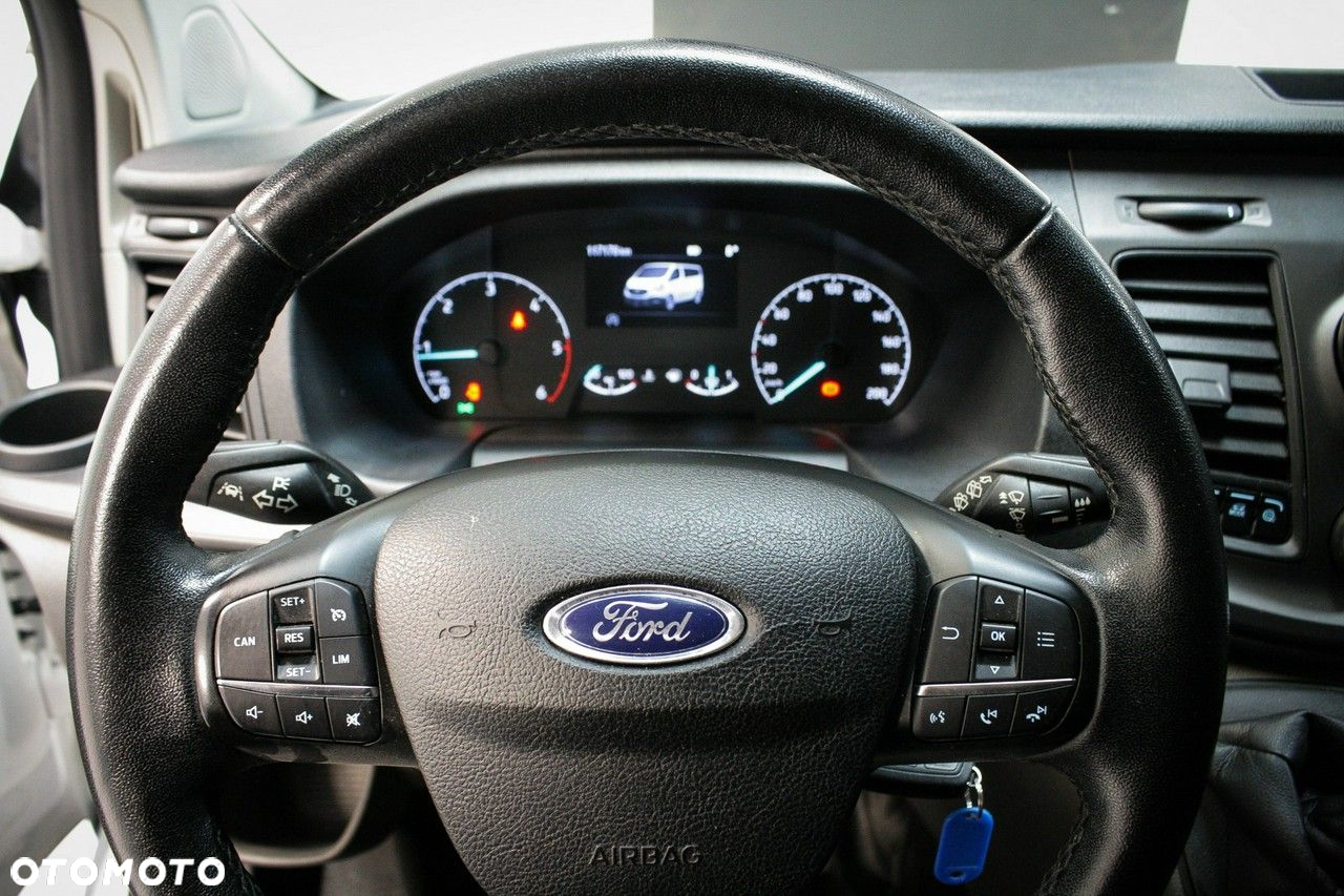 Ford Transit Custom - 13