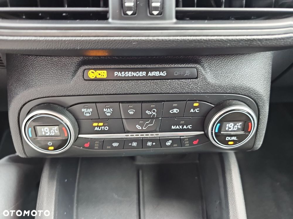 Ford Focus - 21
