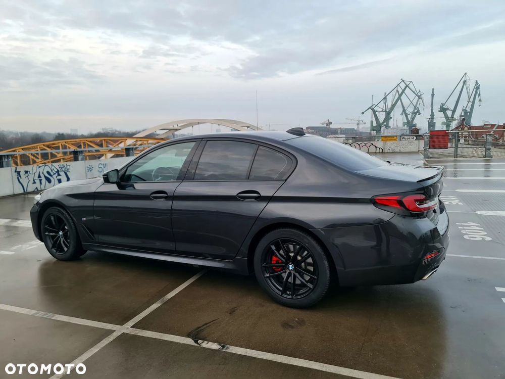 BMW Seria 5 520d xDrive M Sport sport - 12