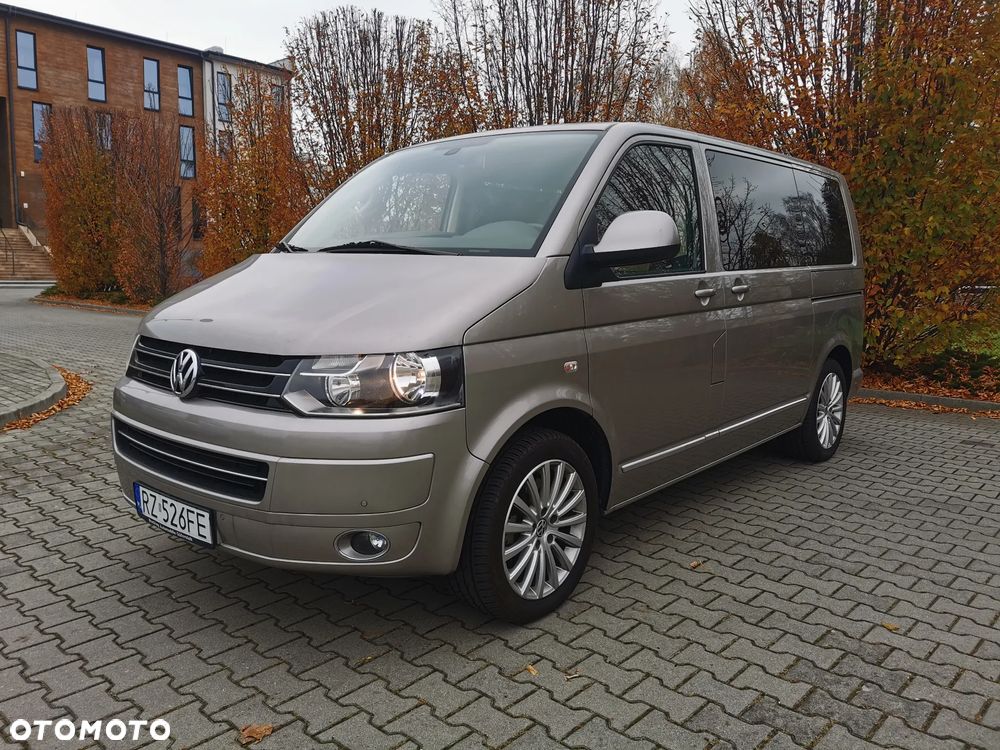 Volkswagen Multivan - 15