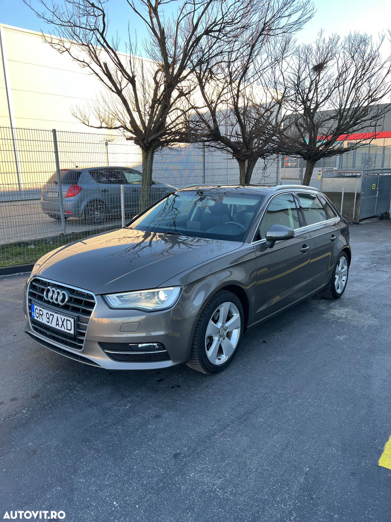 Audi A3 1.4 TFSI Sportback S tronic Ambition - 1