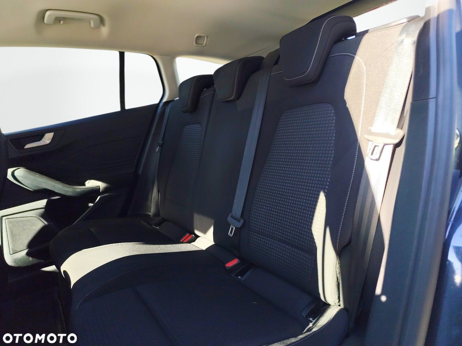 Ford Focus - 13