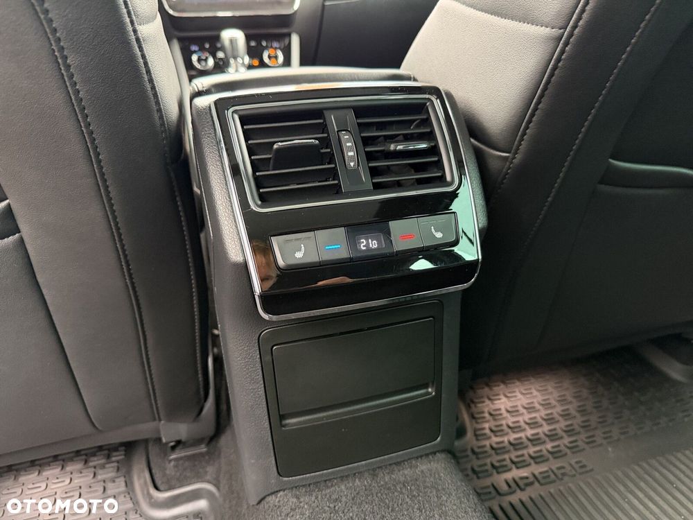 Skoda Superb 2.0 TDI SCR L&K DSG - 39