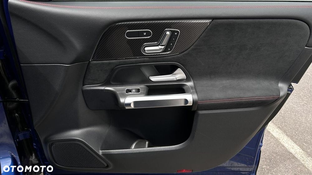 Mercedes-Benz GLB 200 AMG Line 7G-DCT - 23