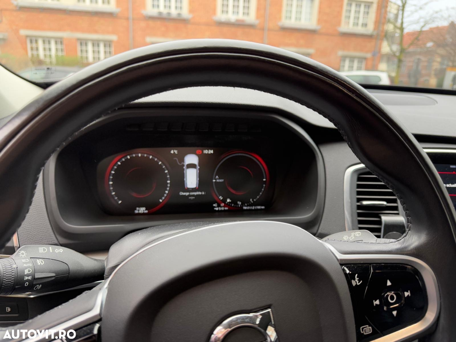 Volvo XC 90 Recharge T8 eAWD Inscription - 4