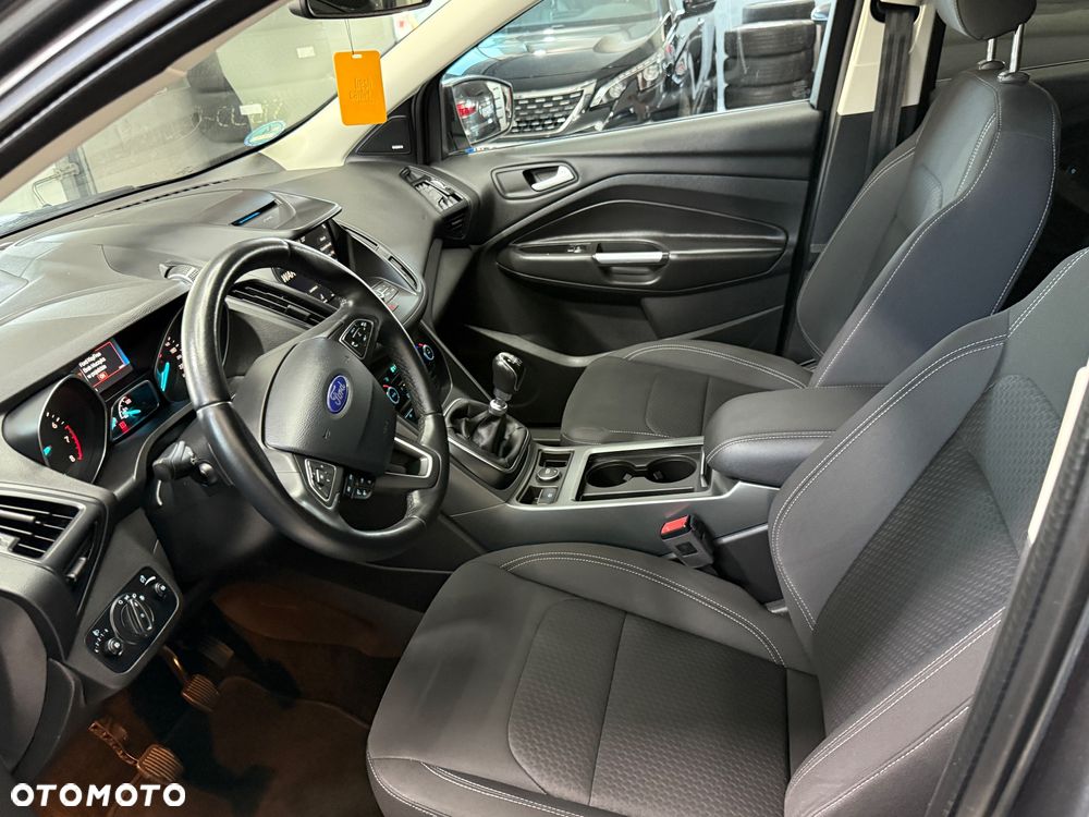 Ford Kuga 1.5 EcoBoost 2x4 Titanium - 15