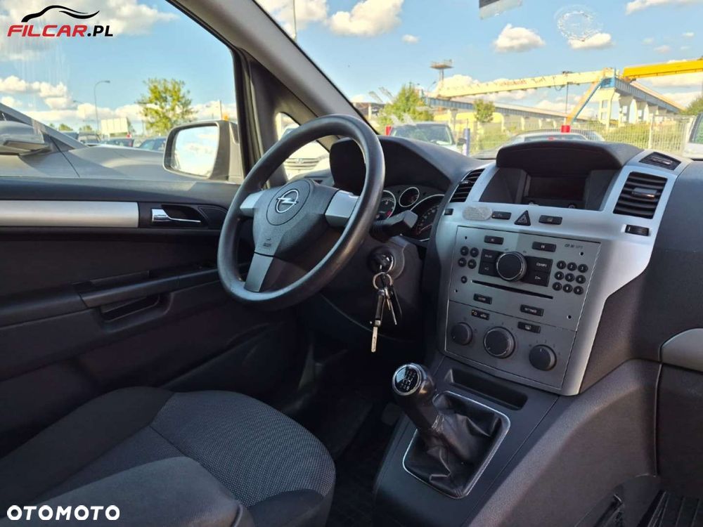 Opel Zafira - 9