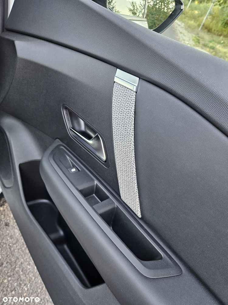 Citroën C4 1.2 PureTech Max S&S EAT8 - 14