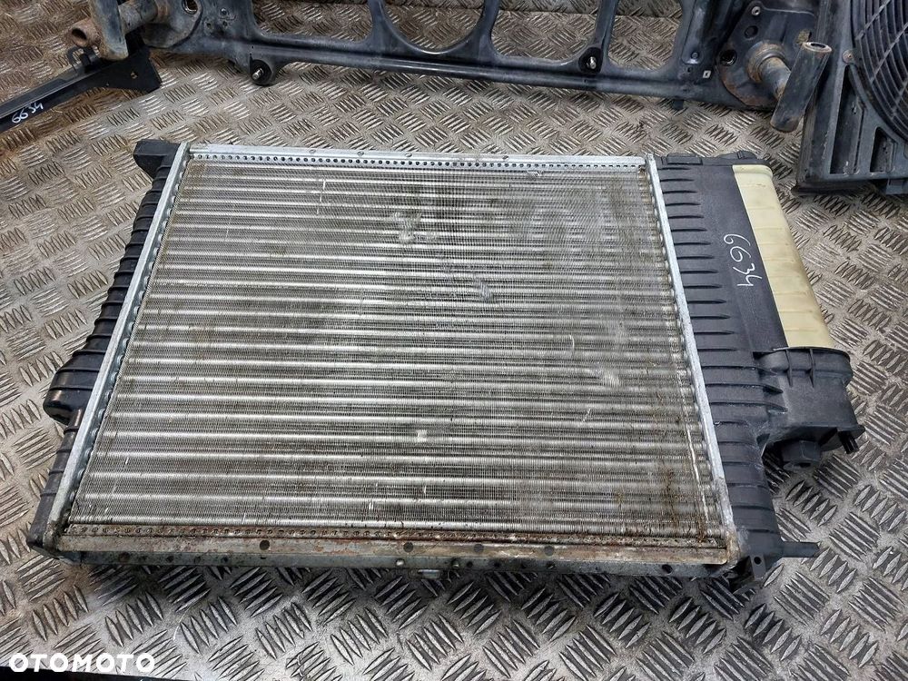 PAS PRZEDNI WZMOCNIENIE CZOŁOWE + CHŁODNICE BMW E39 520i 2.0 24V M52 - 3