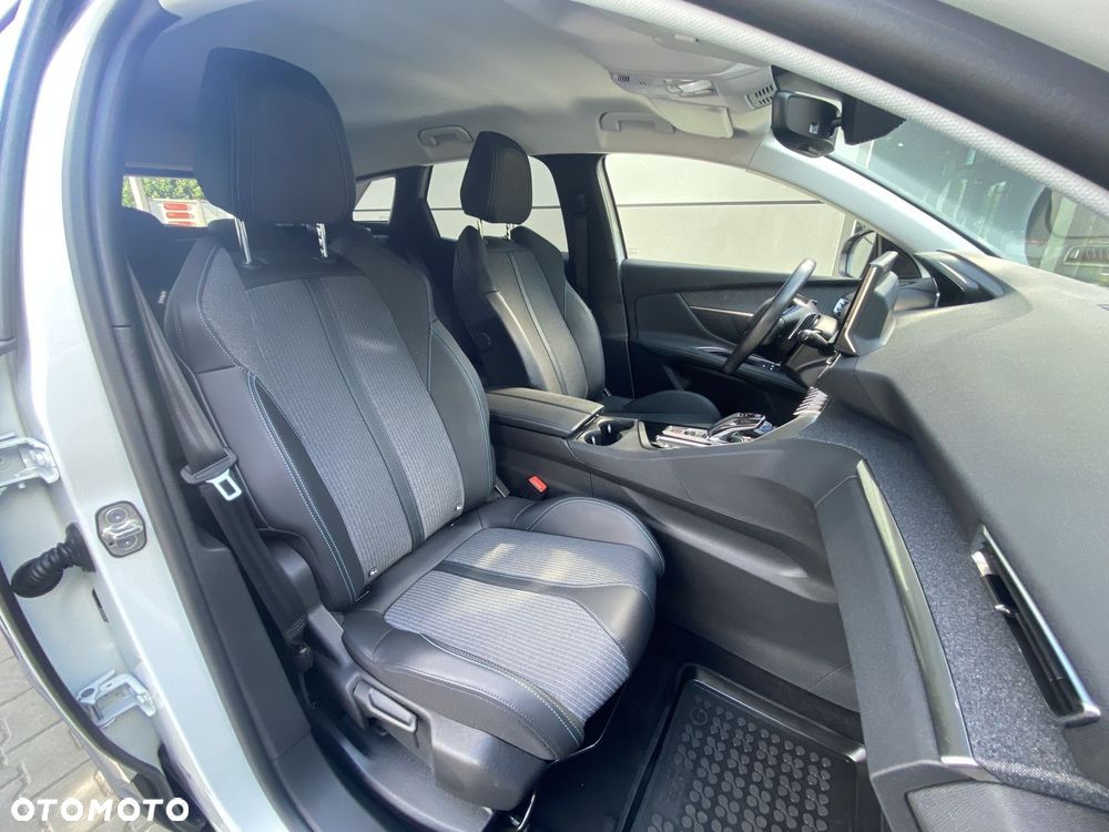 Peugeot 3008 1.6 PureTech Hybrid PHEV Allure Pack S&S EAT8 - 10