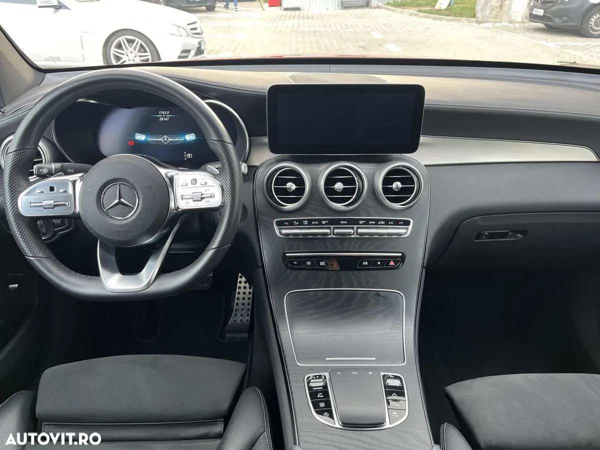 Mercedes-Benz GLC - 11