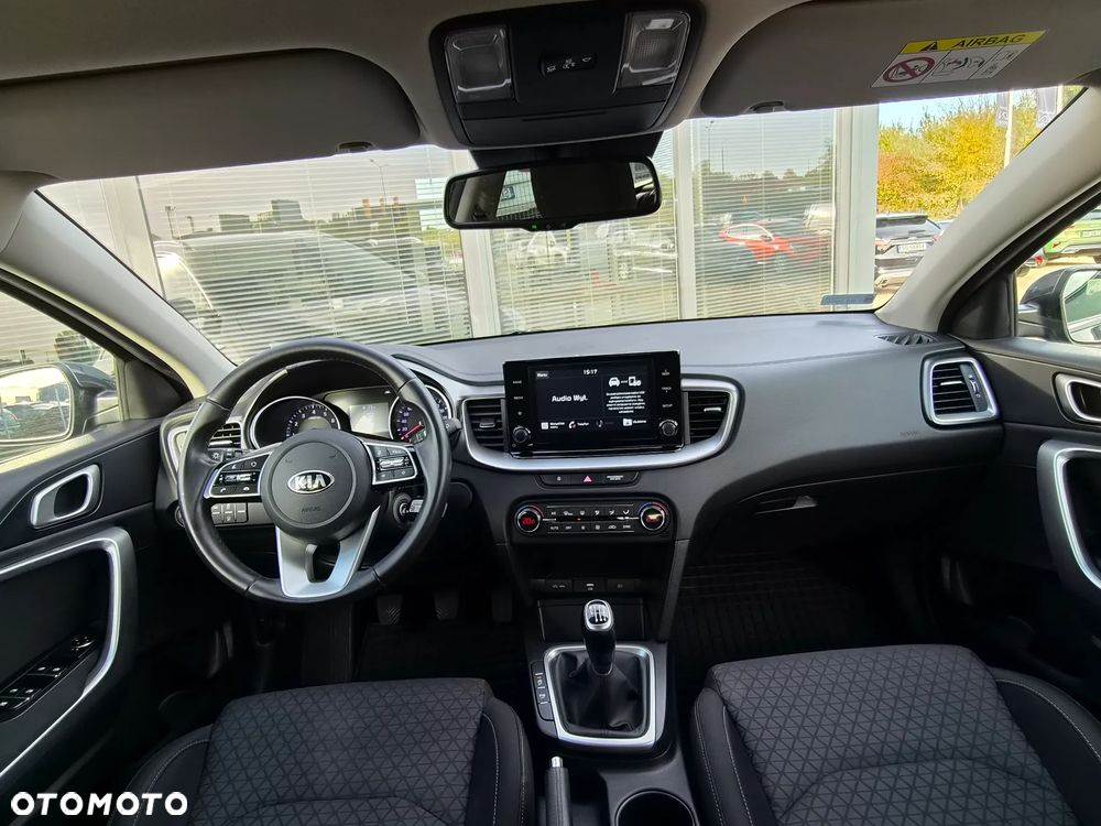 Kia Ceed 1.4 T-GDI L Business Line - 41