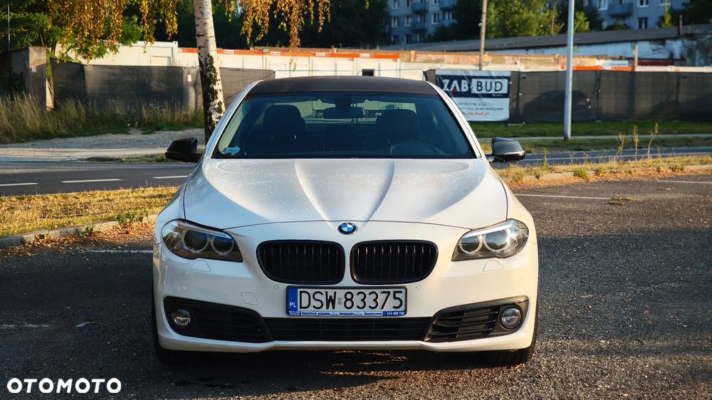 BMW Seria 5 520d Luxury Line - 1