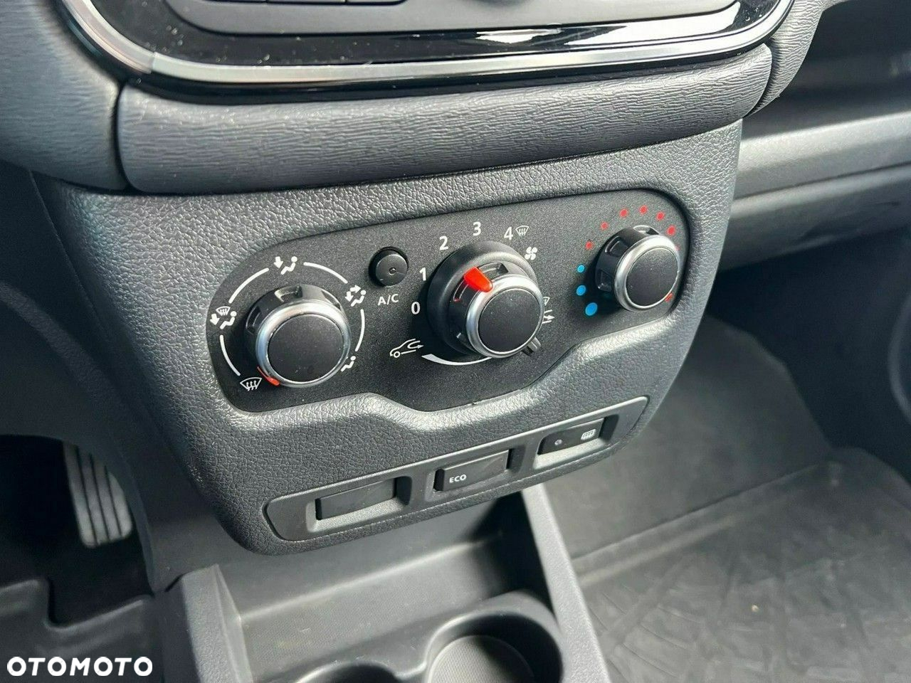 Dacia Dokker 1.5 dCi Laureate - 4