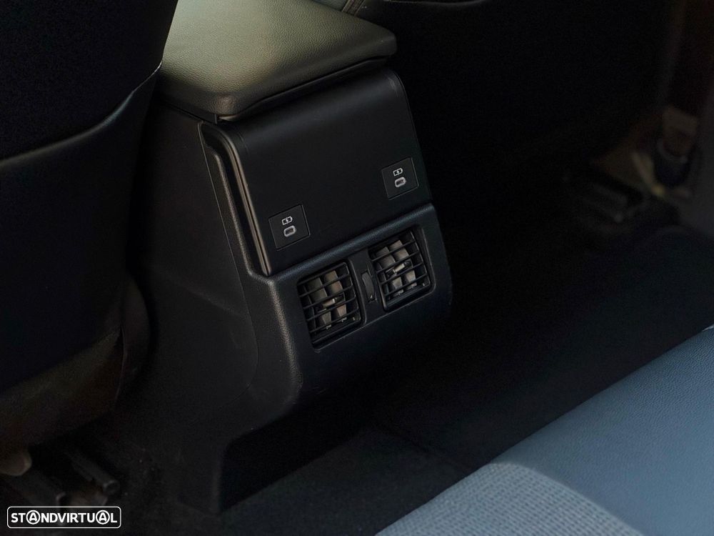 Toyota bZ4X 71,4 kWh Premium AWD - 30
