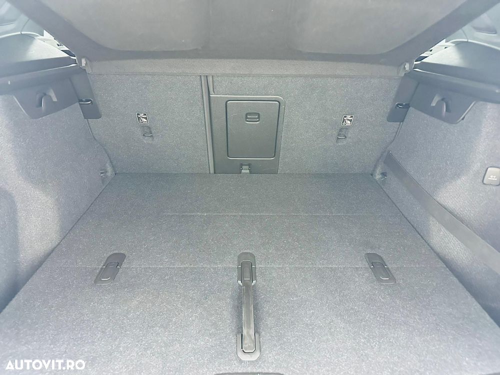 Volvo XC 40 T3 Geartronic Momentum Pro - 20