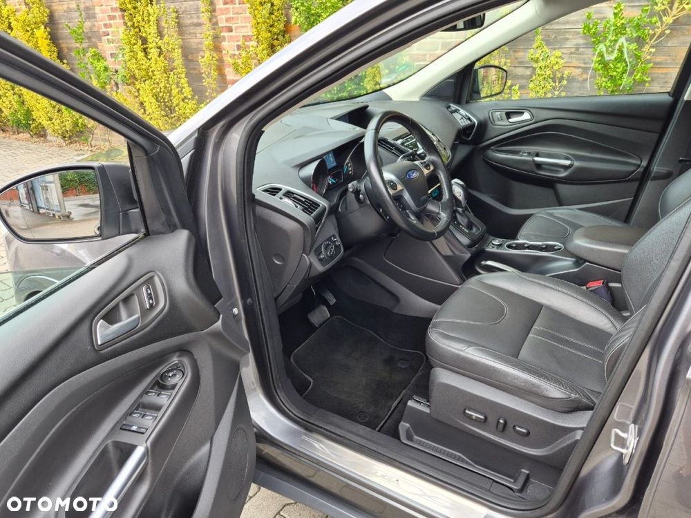 Ford Kuga - 29
