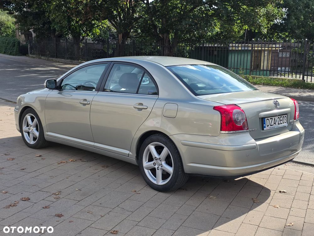 Toyota Avensis 2.2 D-4D Prestige - 6