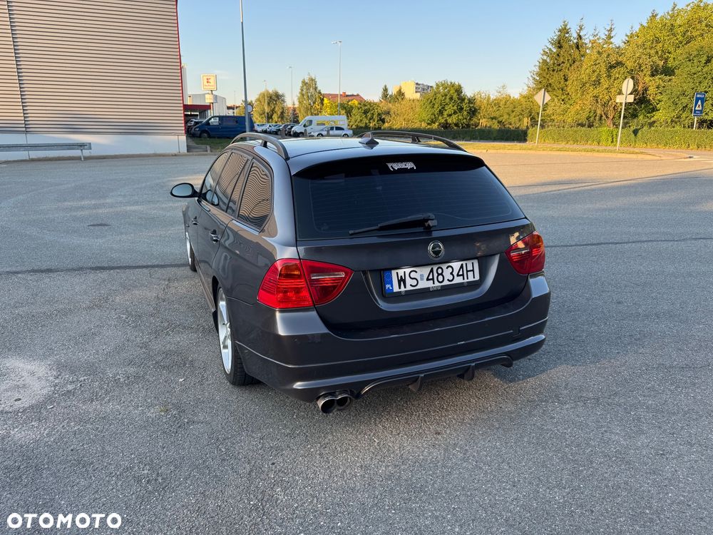 BMW Seria 3 320d - 16