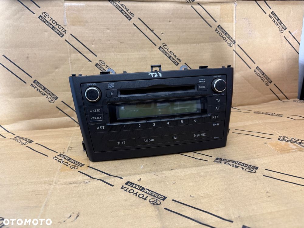 Radio Toyota Avensis T27 09-15r. Nr. 86120-05150. - 1