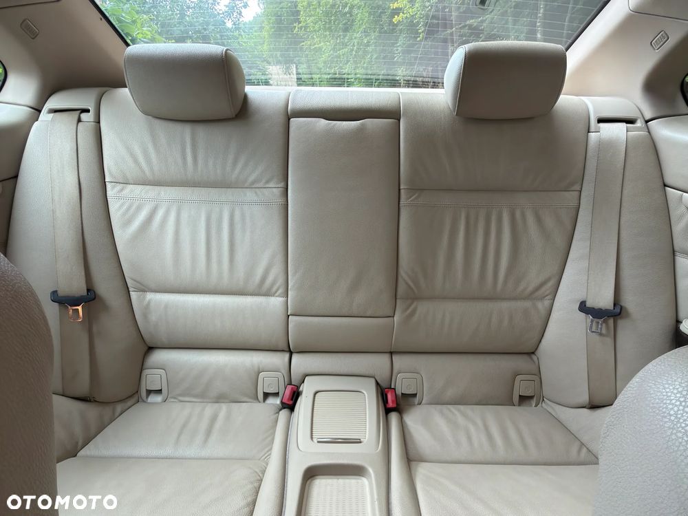BMW Seria 3 320d DPF - 11
