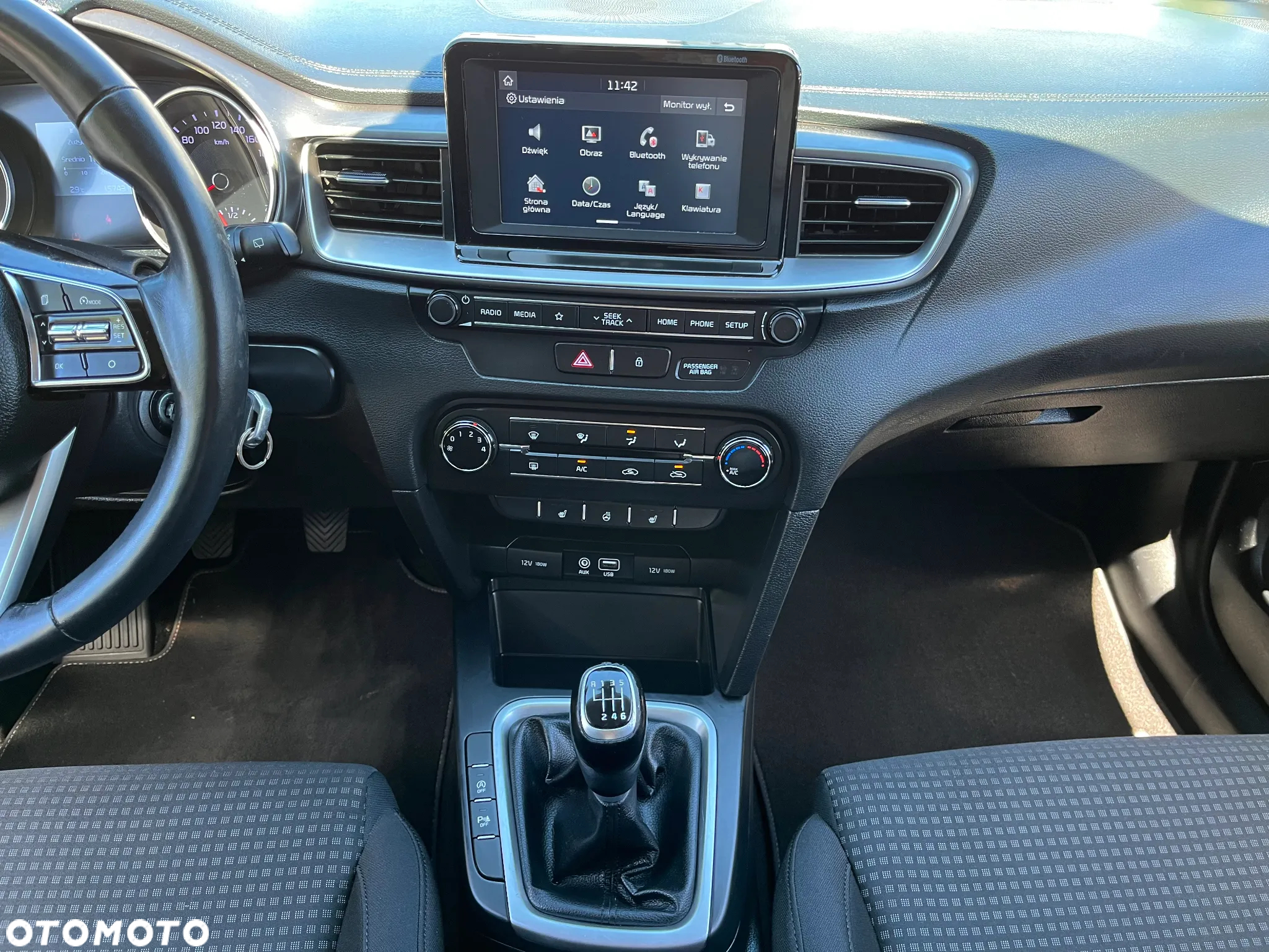 Kia Ceed - 25