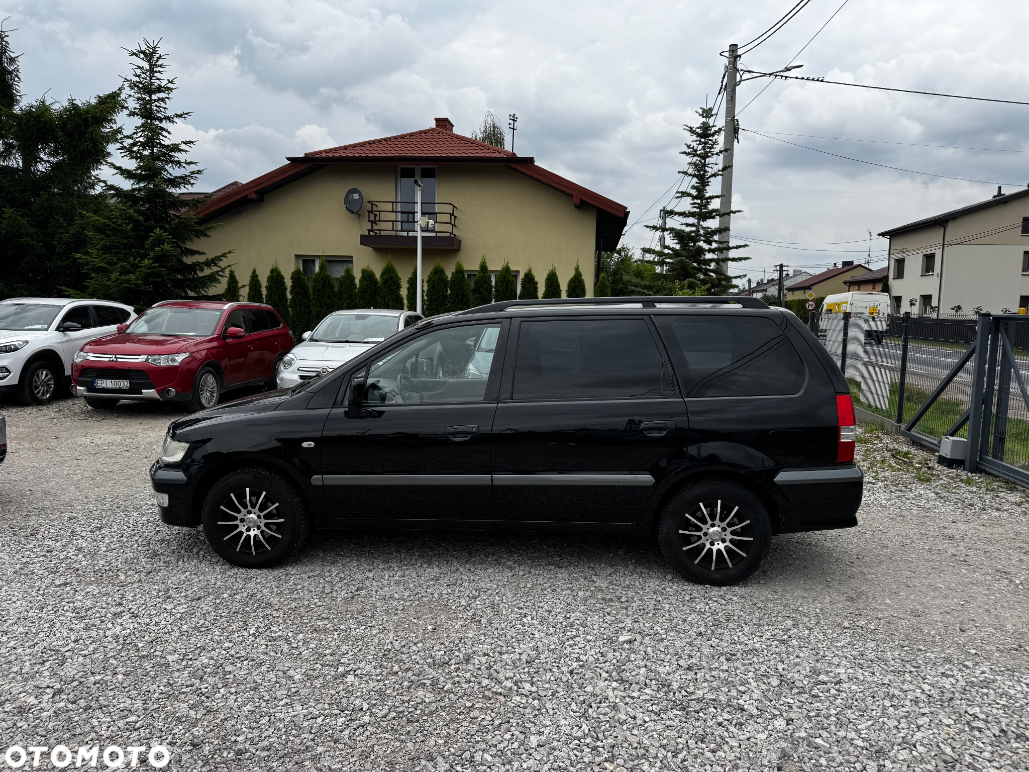 Mitsubishi Space Wagon 2.0 Cool - 7