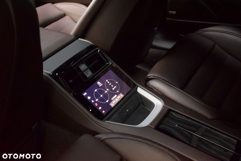 Porsche Panamera - 18