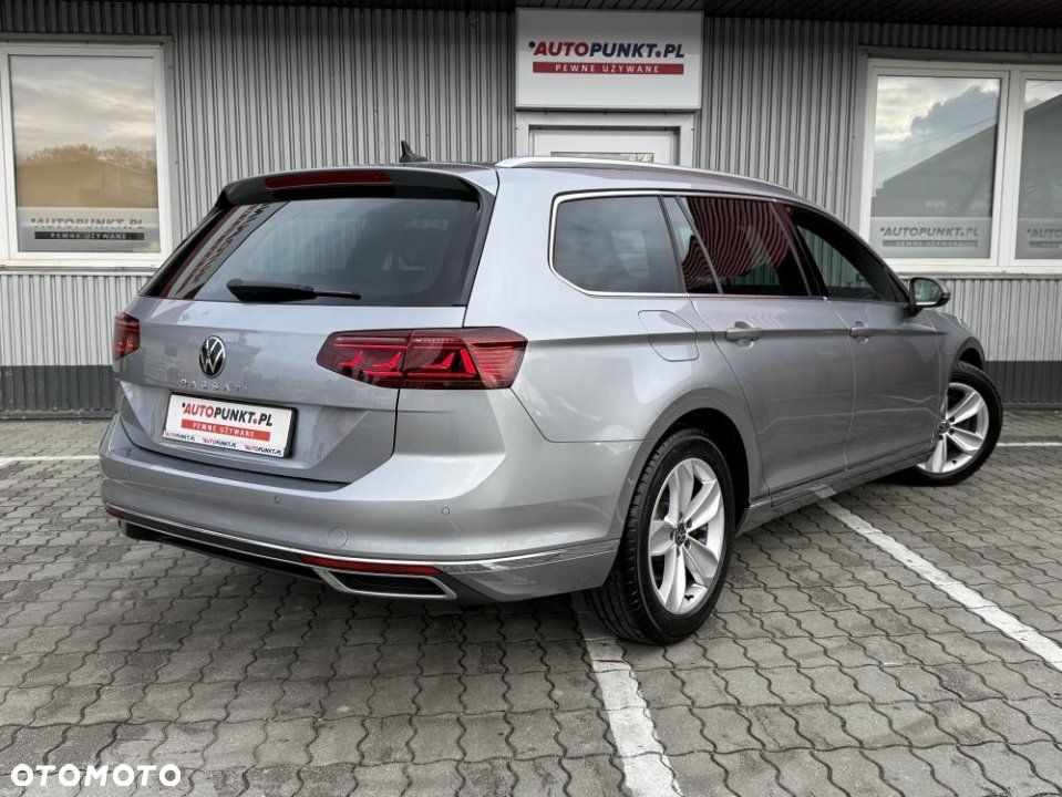 Volkswagen Passat - 5