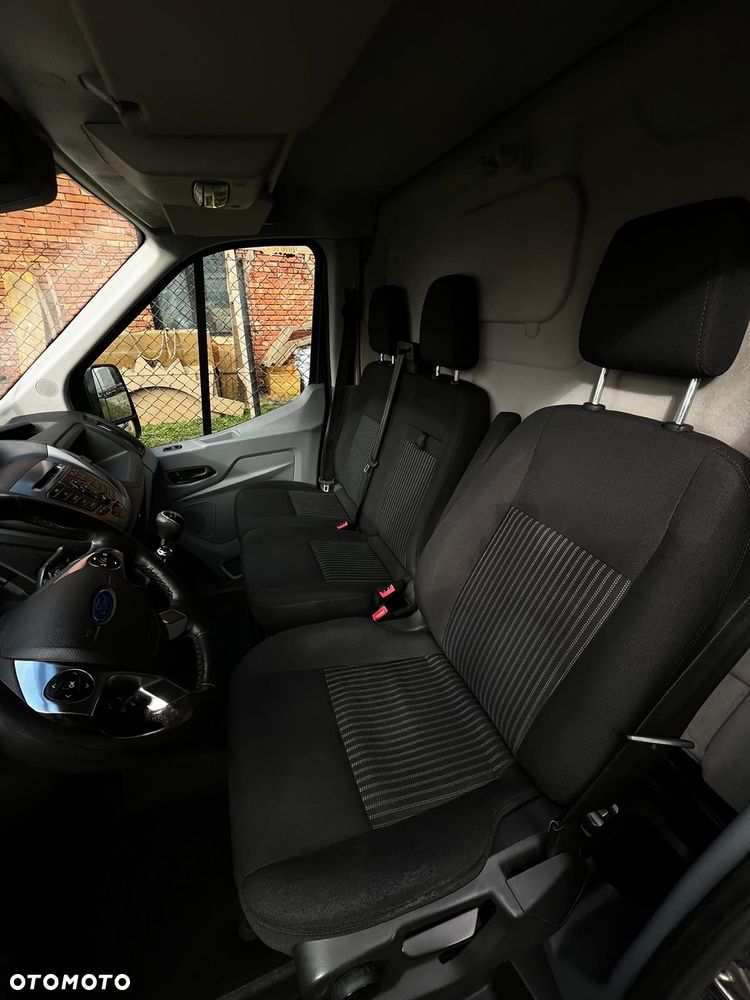 Ford Transit - 25