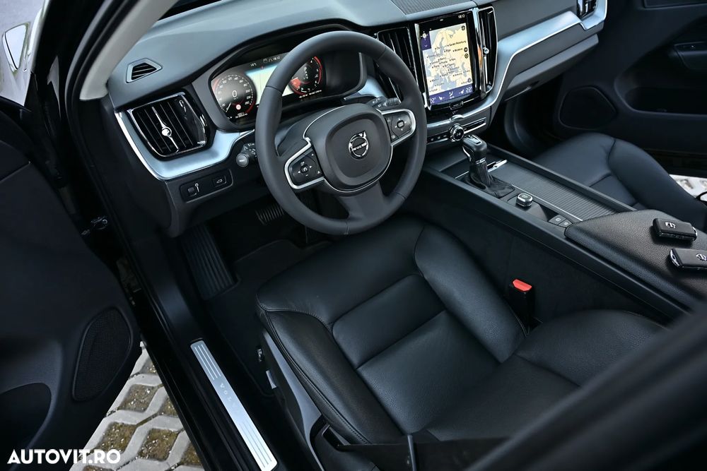Volvo XC 60 D5 AWD Geartronic Momentum - 2