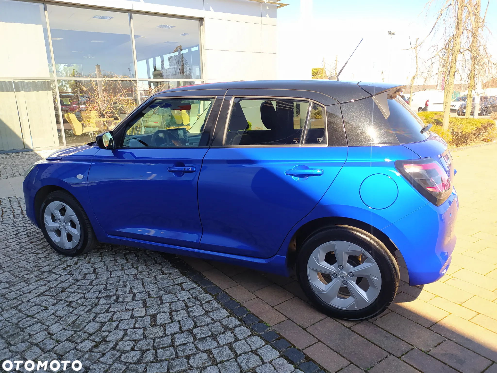 Suzuki Swift 1.2 Dualjet SHVS Premium Plus CVT - 7