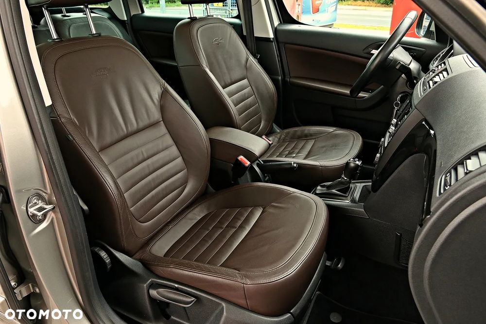 Skoda Yeti 1.4 TSI 4x2 L&K DSG - 23