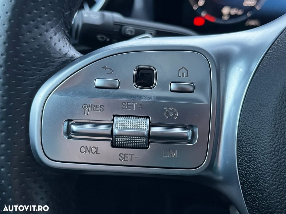 Mercedes-Benz A 250 e 8G-DCT - 16