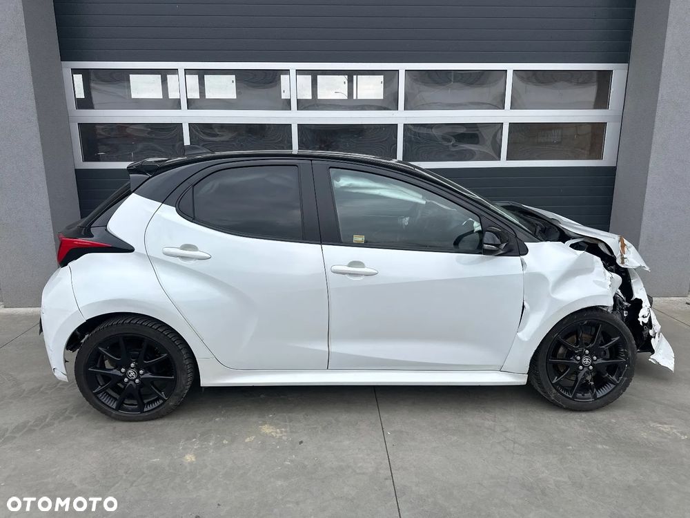 Toyota Yaris 1.5 Style - 4