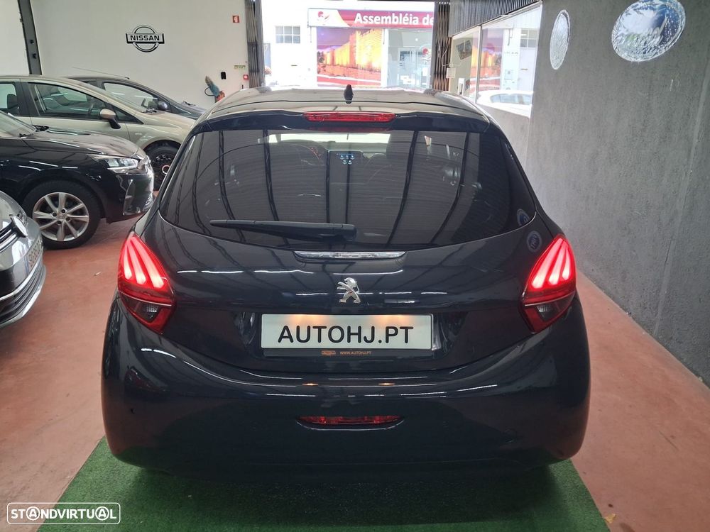 Peugeot 208 1.2 PureTech Active - 7