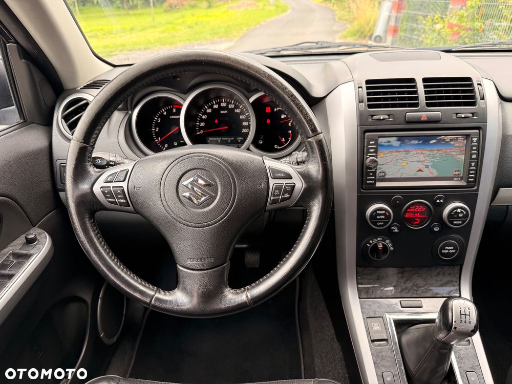 Suzuki Grand Vitara 1.9 DDiS De Luxe - 14
