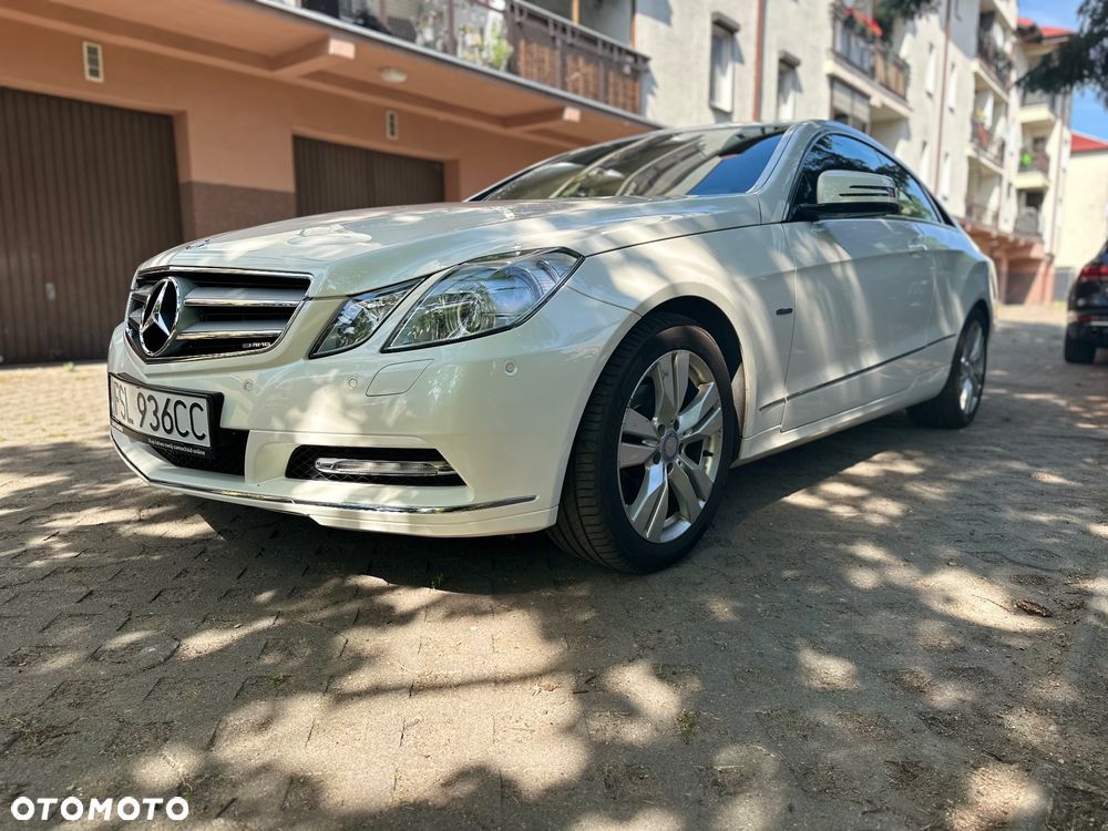 Mercedes-Benz Klasa E 250 BlueEFFICIENCY 7G-TRONIC Avantgarde - 1