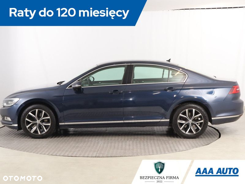 Volkswagen Passat - 3