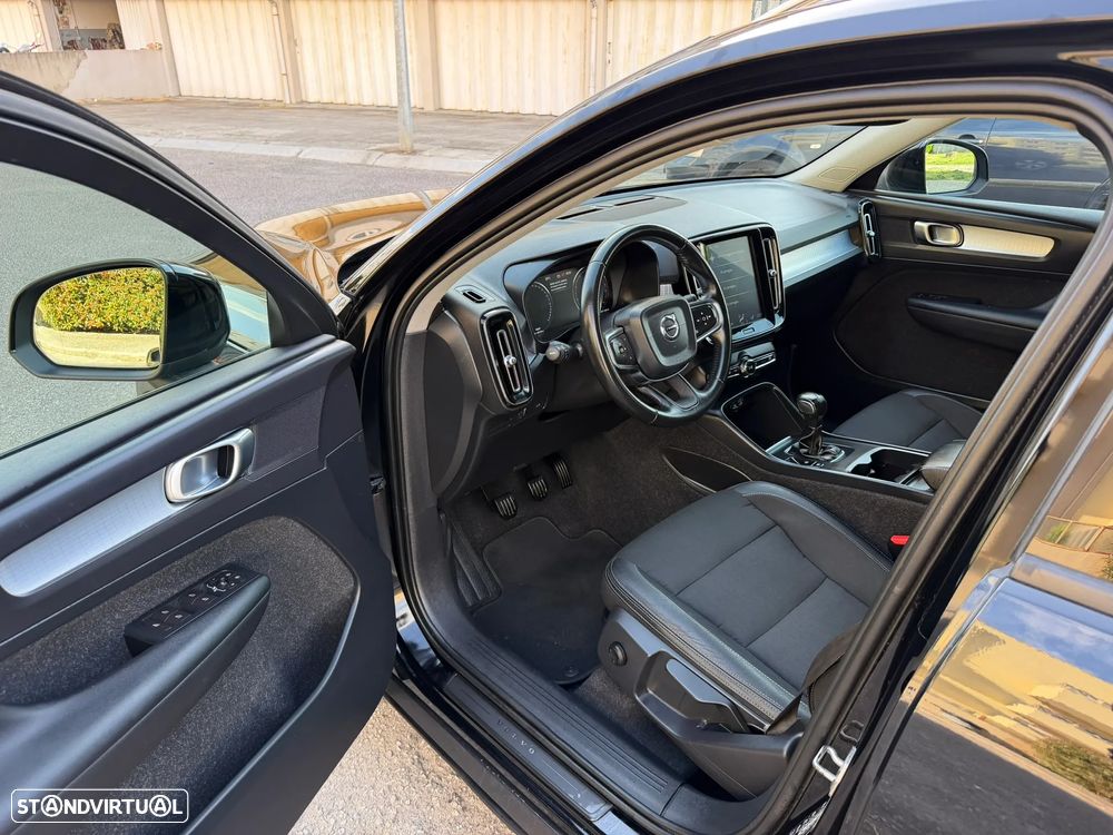 Volvo XC 40 T3 Momentum - 5