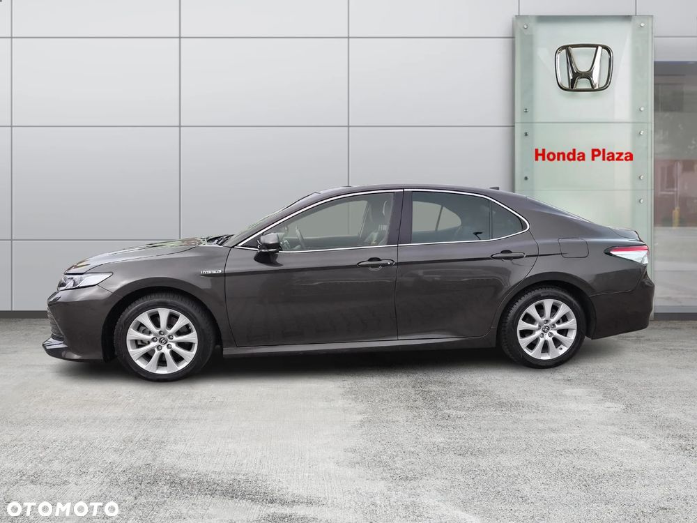 Toyota Camry 2.5 Hybrid Comfort CVT - 2