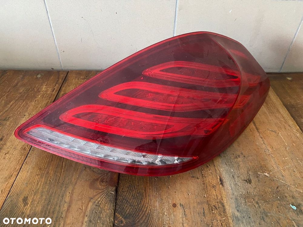 MERCEDES 222 lampa tylna prawa led USA igla - 1