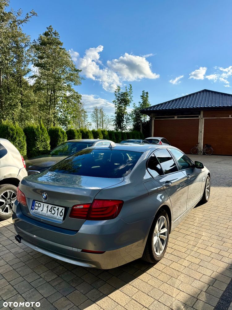BMW Seria 5 530d xDrive - 15