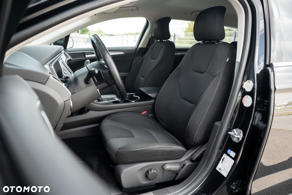 Ford Mondeo 2.0 TDCi Titanium PowerShift - 25