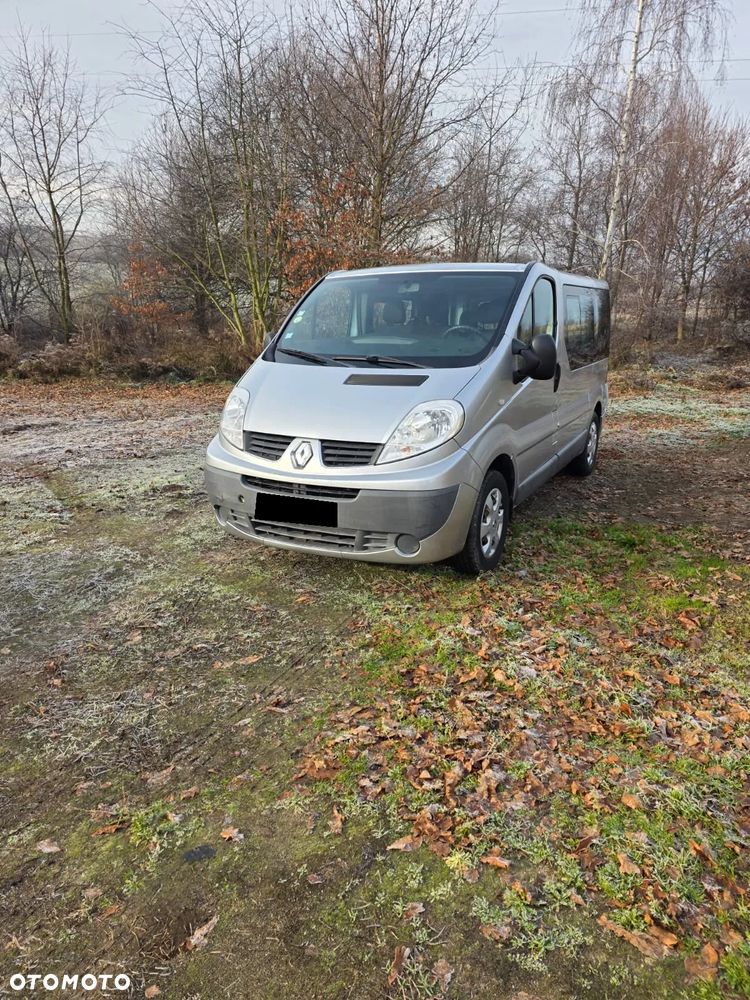Renault TRAFIC - 1