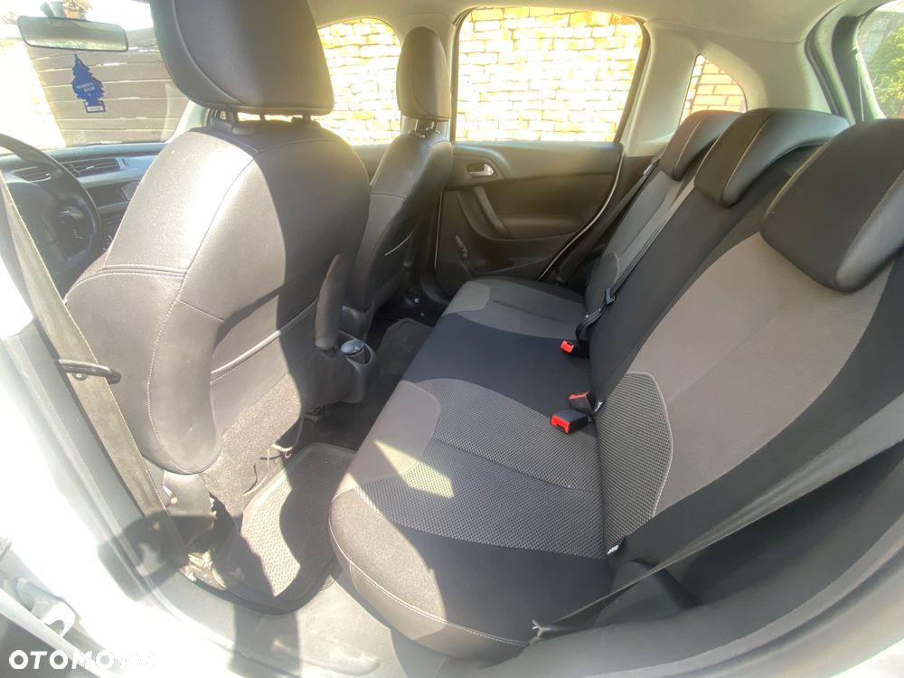 Citroën C3 1.4 HDi First - 12