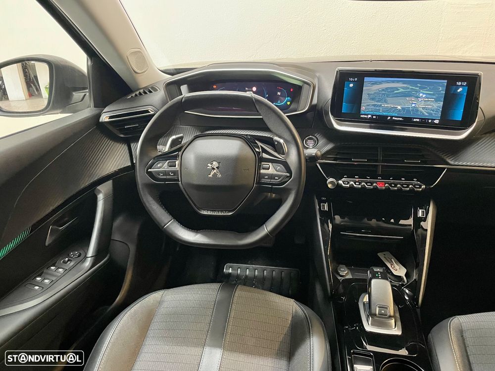 Peugeot 2008 PureTech 130 EAT8 Allure - 14