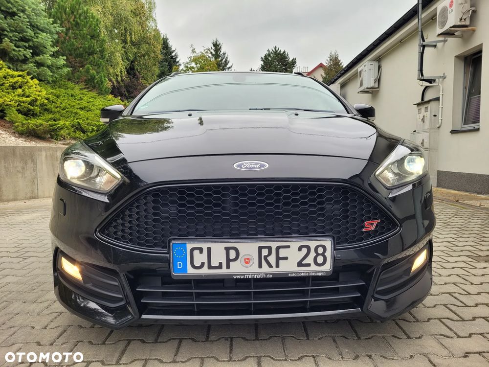 Ford Focus 2.0 TDCi ST mit Leder-Sport-Paket - 33