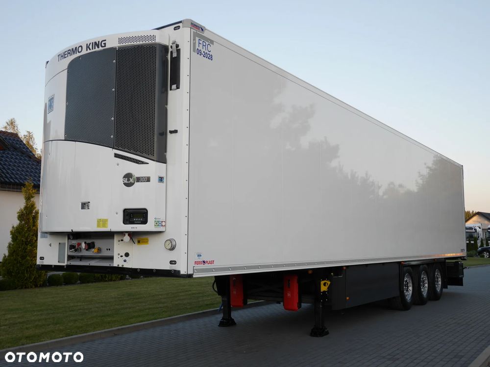 Schmitz Cargobull Thermo King SLXi 300