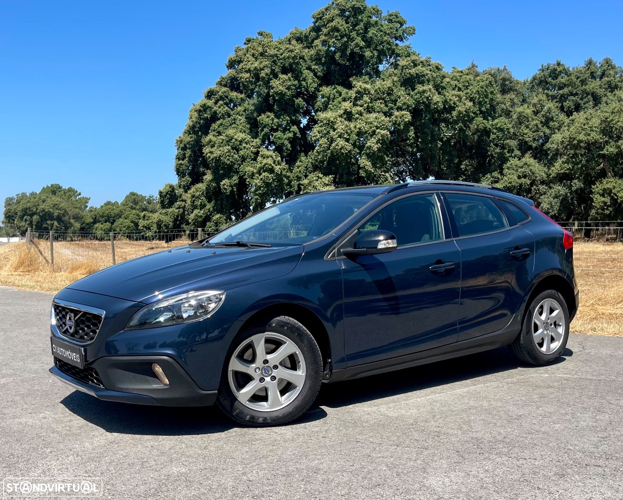 Volvo V40 Cross Country 1.6 D2 Momentum - 1